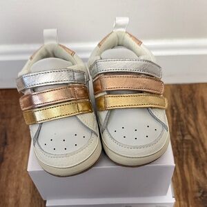 Robeez White & Metallic Multi-Color Strap Toddler Soft Sole Sneakers - Size 5